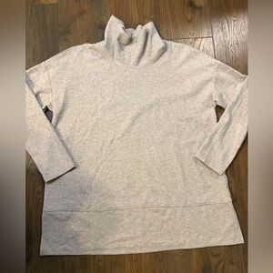 Women's Heathered Cream Turtleneck Sweater